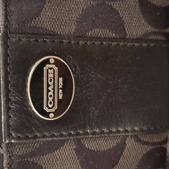 Coach wallet plus victoria secret zip card case BUNDLE ONLY - Picture 7 of 15